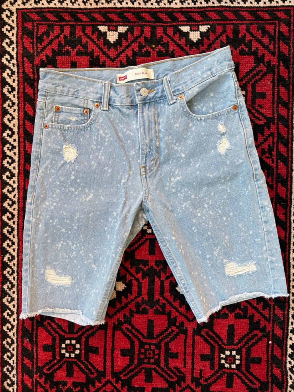 levis distressed denim shorts - acid wash bermudas slim size 28 like new